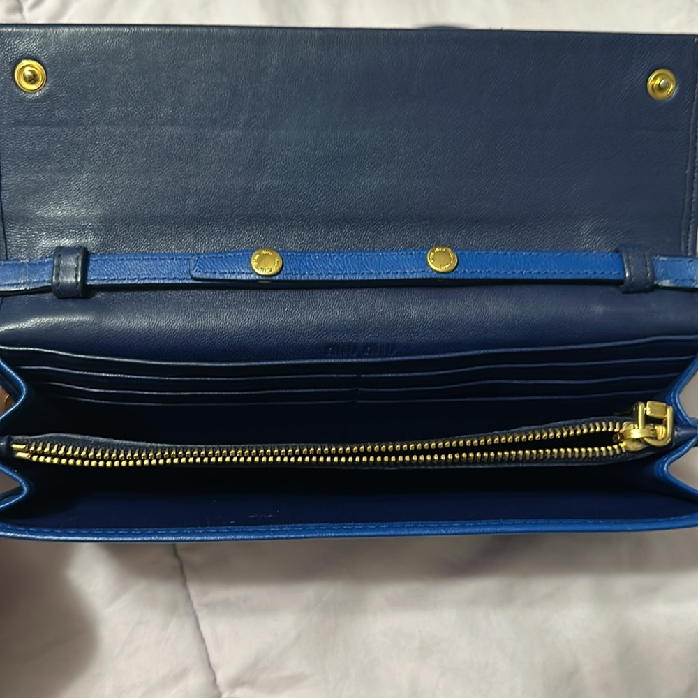 Miu Miu Wallet On Chain - image 6